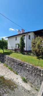 ELEWACJA BUDYNKU UJSOŁY